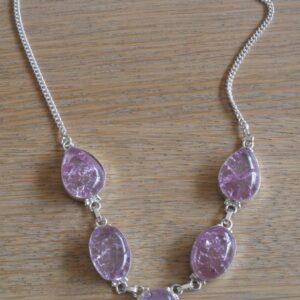 Ketting Bergkristal Craquele gekleurd Roze-Lila 2