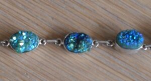 Armband Drusy Kwarts gekleurd blauw