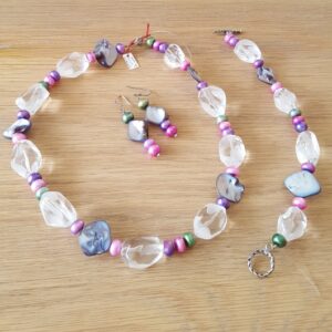 Bergkristal met Zoetwaterparels 2