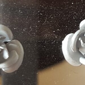 Oorknopjes Roos zilvergrijs (mat)