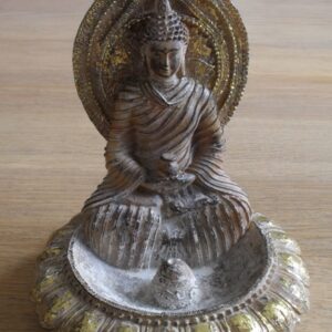 Wierrookhouder polysteen lotus boeddha